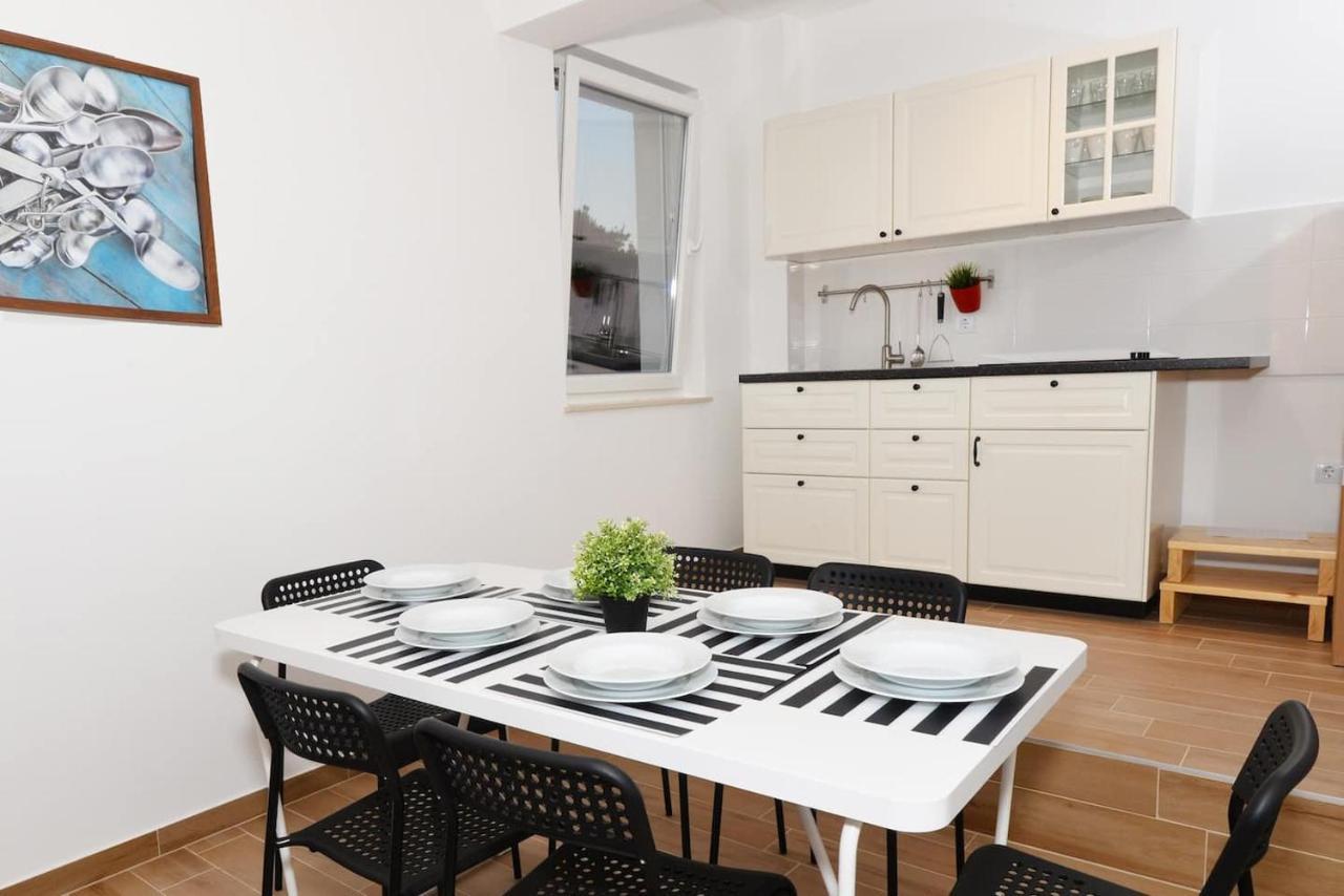 Apartment Avada Novalja Zewnętrze zdjęcie